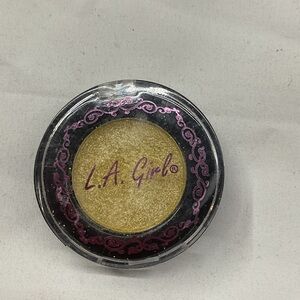 LA Girl Shimmering Gold Eyeshadow - Lemon Drop